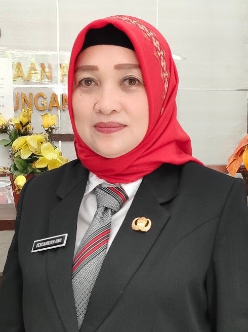 ZESCAMELYA UNO, SKM, M.Kes