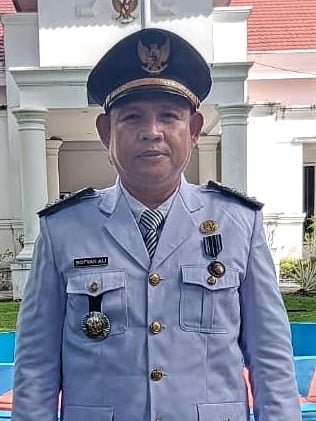 SOFYAN ALI, S.Pd, M.Si